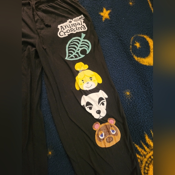 Animal Crossing: New Horizons Comfy Pants - Picture 2 of 10